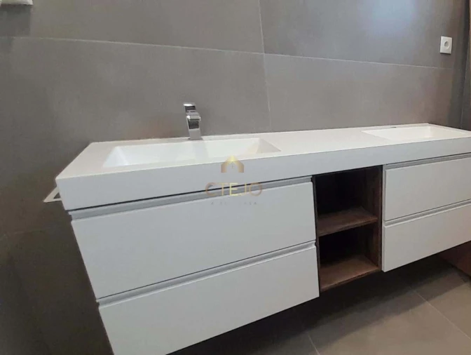 Moradia T4 para Venda em Vialonga Foto 22