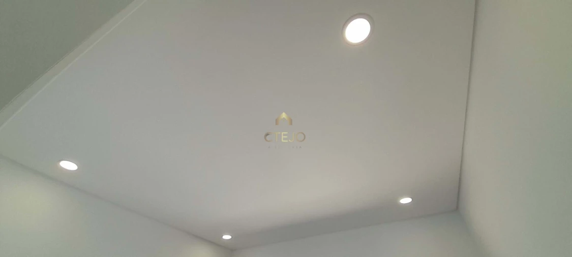 Moradia T4 para Venda em Vialonga Foto 28