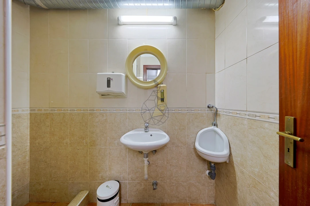 Negócio para Venda em Alvor Foto 16