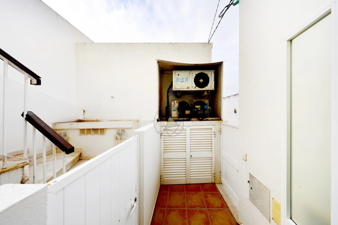 Negócio para Venda em Alvor Foto 24