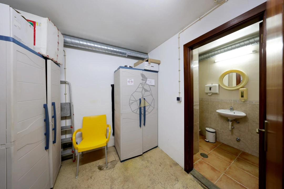 Negócio para Venda em Alvor Foto 14