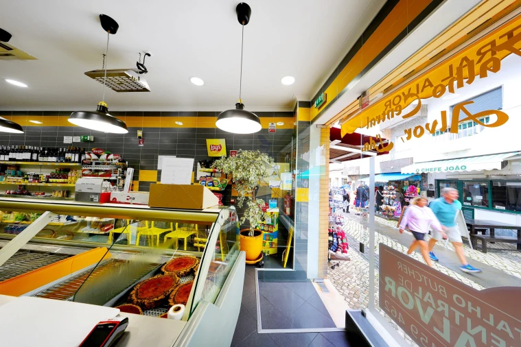 Negócio para Venda em Alvor Foto 3