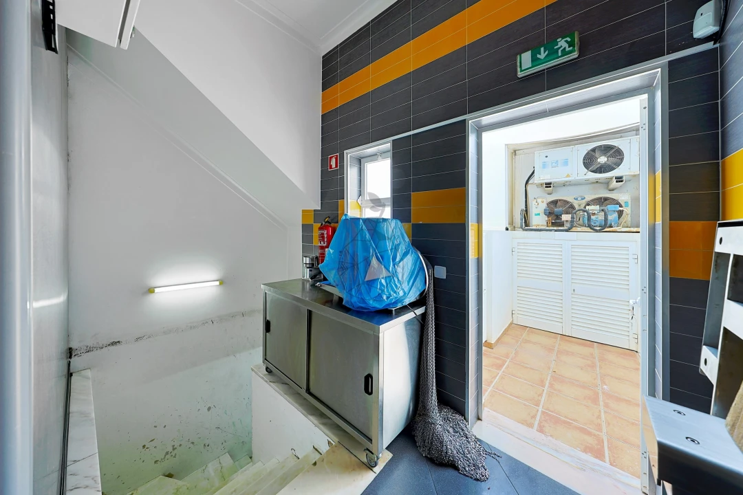 Negócio para Venda em Alvor Foto 23