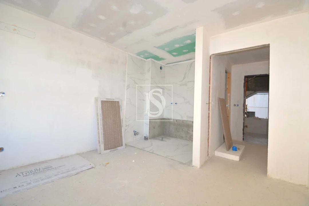 Apartamento T2 para Venda em Sé, Santa Maria e Meixedo Foto 5