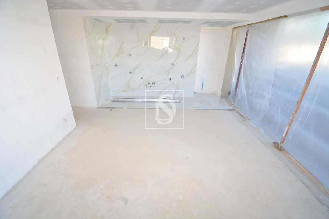 Apartamento T2 para Venda em Sé, Santa Maria e Meixedo Foto 2