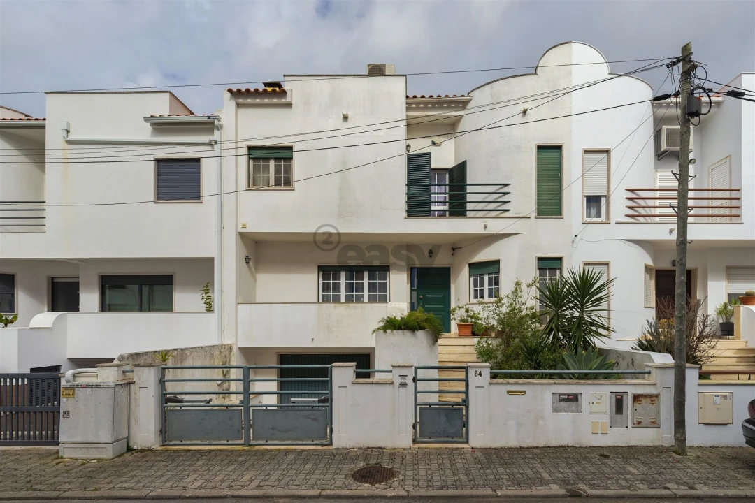 Moradia T5 para Venda em Montijo e Afonsoeiro Foto 1