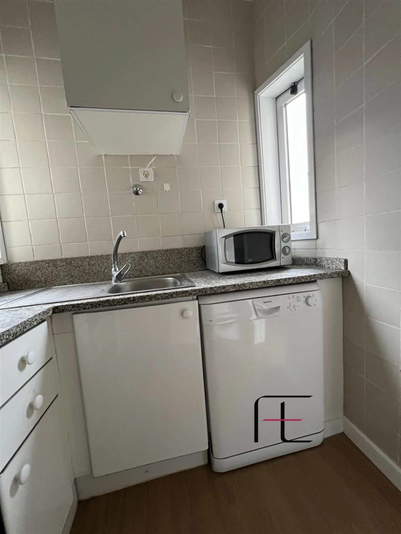 Apartamento T1 para Venda em Bonfim Foto 8