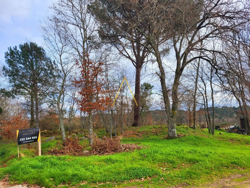 Terreno para Venda em Povolide Foto 1