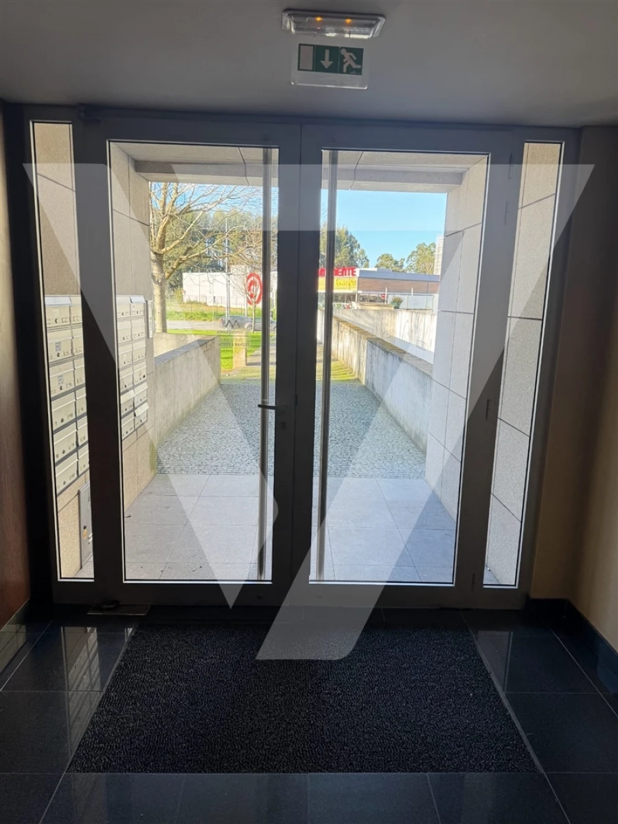Apartamento T1 para Venda em Paranhos Foto 31