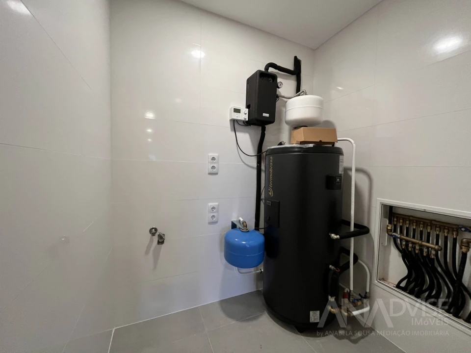 Apartamento T2 para Venda em Repeses e São Salvador Foto 8