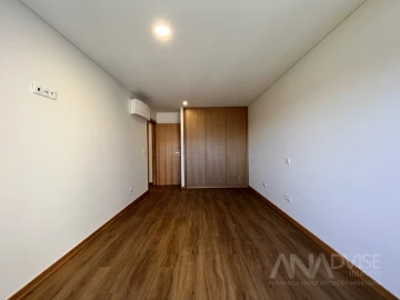 Apartamento T2 para Venda em Repeses e São Salvador