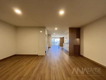 Apartamento T2 para Venda em Repeses e São Salvador