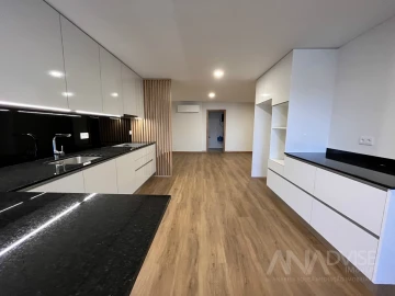 Apartamento T2 para Venda em Repeses e São Salvador