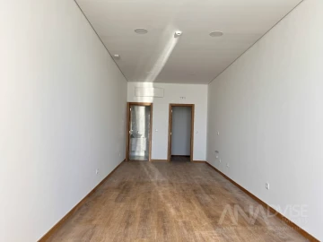 Apartamento T2 para Venda em Repeses e São Salvador