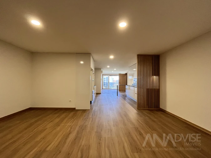 Apartamento T2 para Venda em Repeses e São Salvador Foto 6