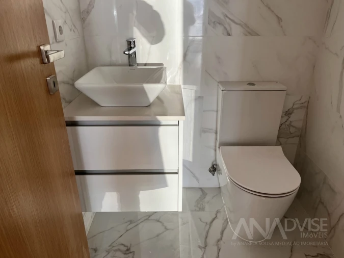 Apartamento T2 para Venda em Repeses e São Salvador Foto 3