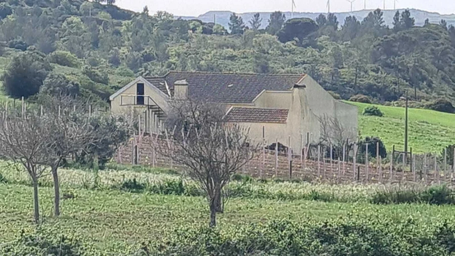 Moradia T4 para Venda em Carnota Foto 2