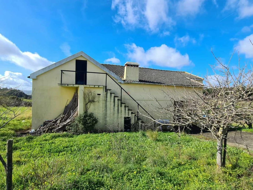 Moradia T4 para Venda em Carnota Foto 16