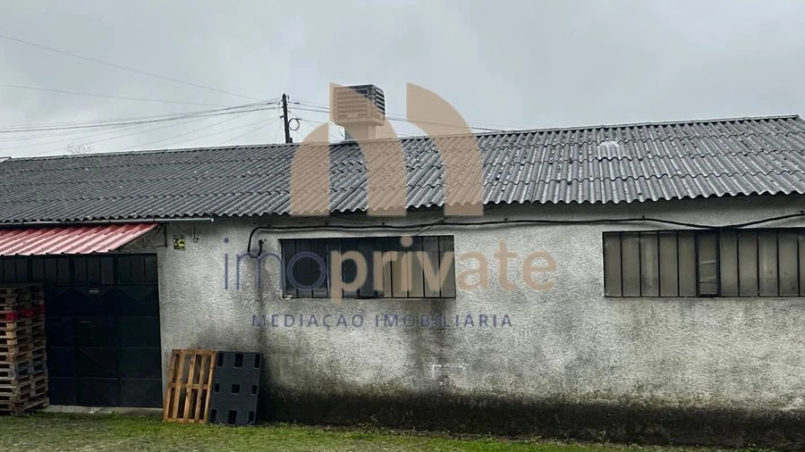 Armazém para Venda em Penacova