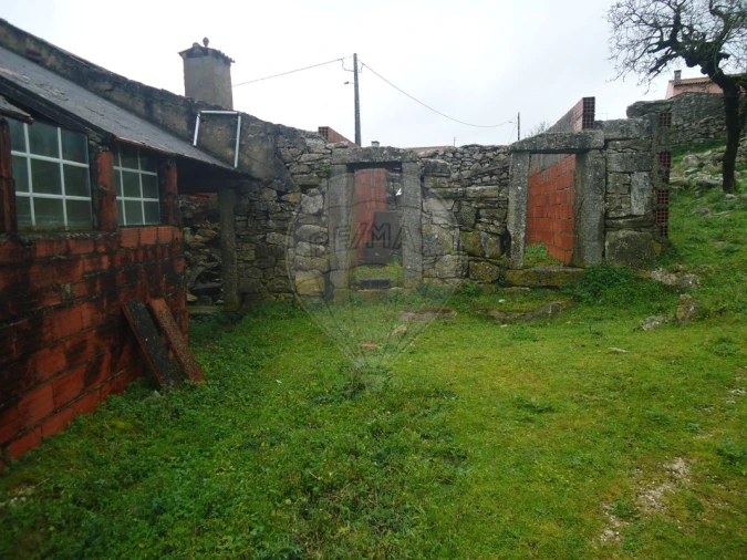 Armazém para Venda em Arrimal e Mendiga Foto 14