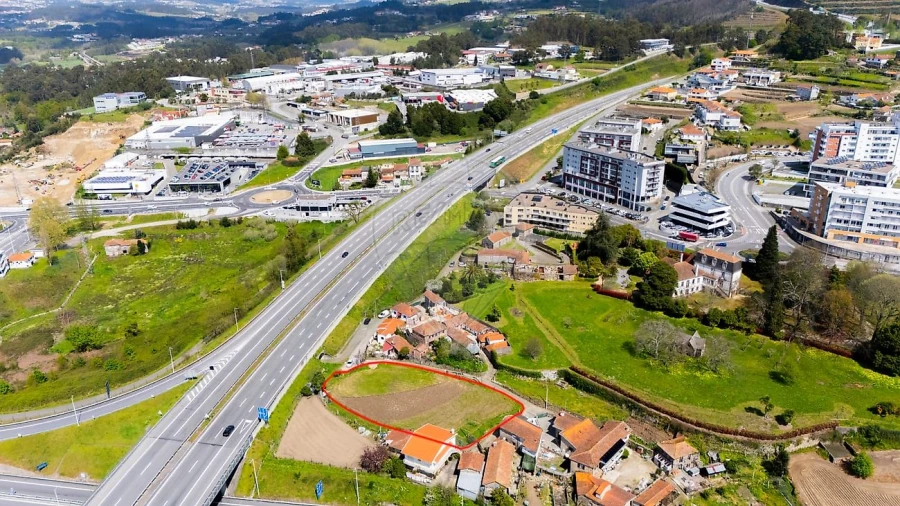 Terreno para Venda em Penafiel Foto 1