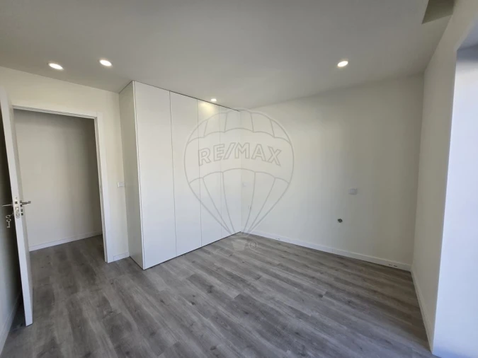 Apartamento T3 para Arrendamento em Matosinhos e Leça da Palmeira Foto 17