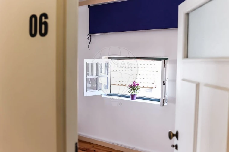 Negócio para Venda em Santa Maria Maior Foto 32