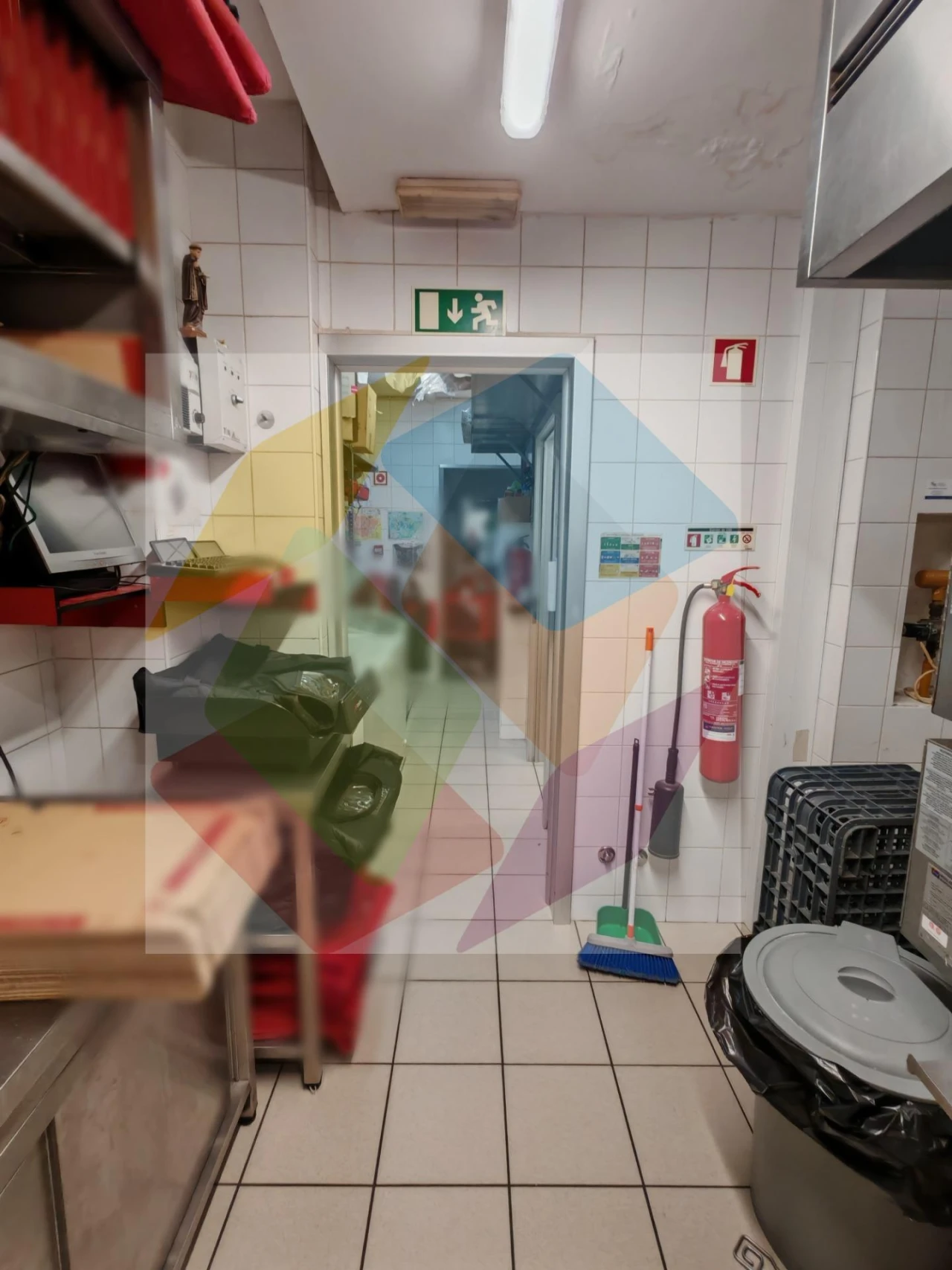 Negócio para Venda em Santa Maria da Feira, Travanca, Sanfins e Espargo Foto 11