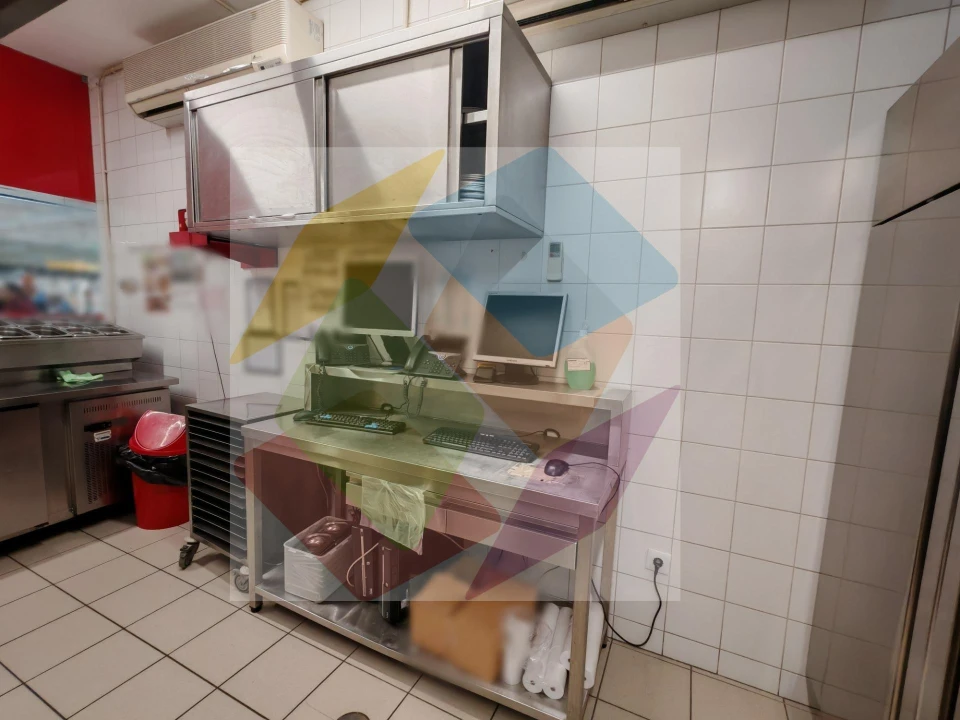 Negócio para Venda em Santa Maria da Feira, Travanca, Sanfins e Espargo Foto 7