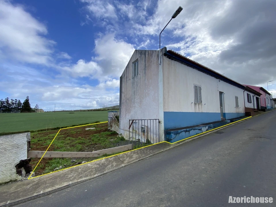 Moradia T2 para Venda em Lomba da Maia Foto 1