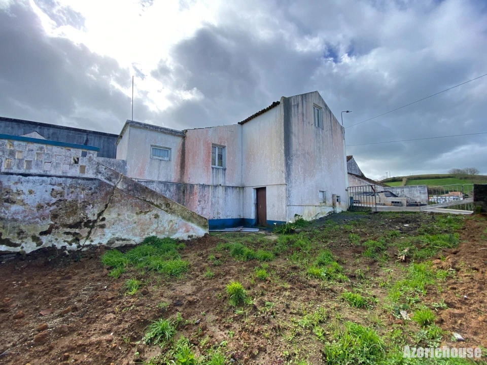 Moradia T2 para Venda em Lomba da Maia Foto 13