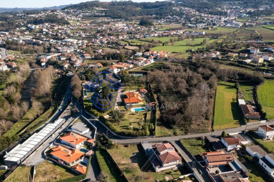 Terreno para Venda em São Tomé de Negrelos Foto 4