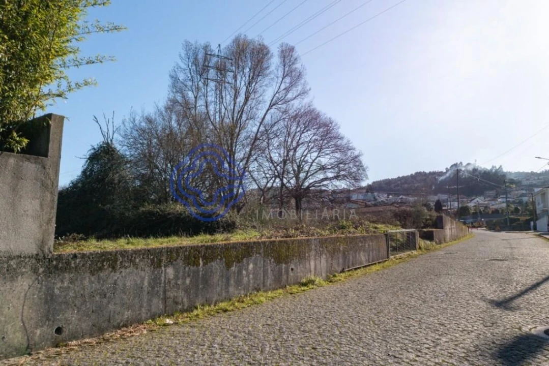 Terreno para Venda em São Tomé de Negrelos Foto 20