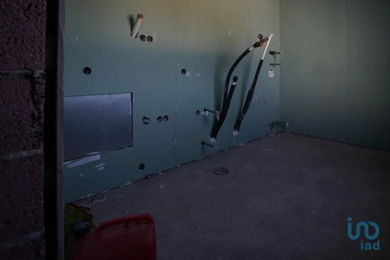 Moradia T4 para Venda em Antas Foto 8