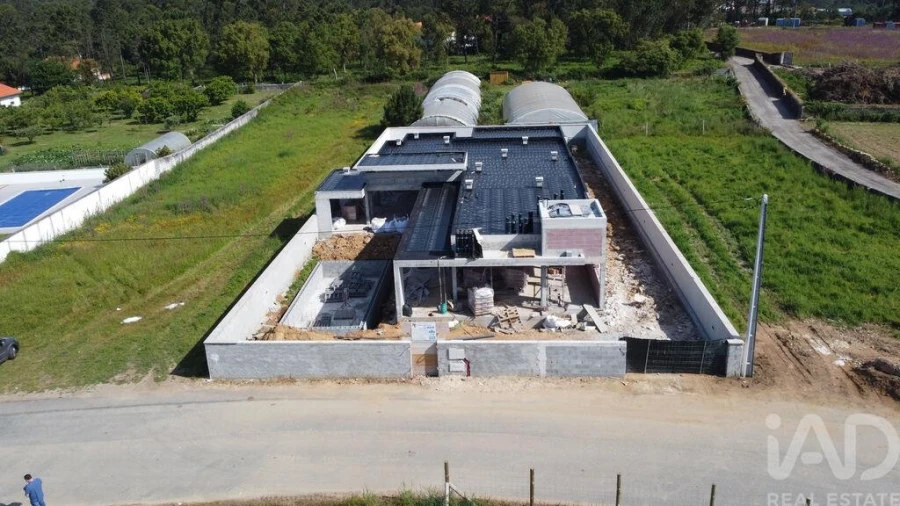 Moradia T4 para Venda em Antas Foto 22