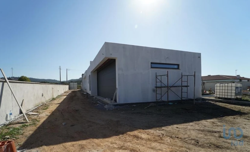 Moradia T4 para Venda em Antas Foto 13