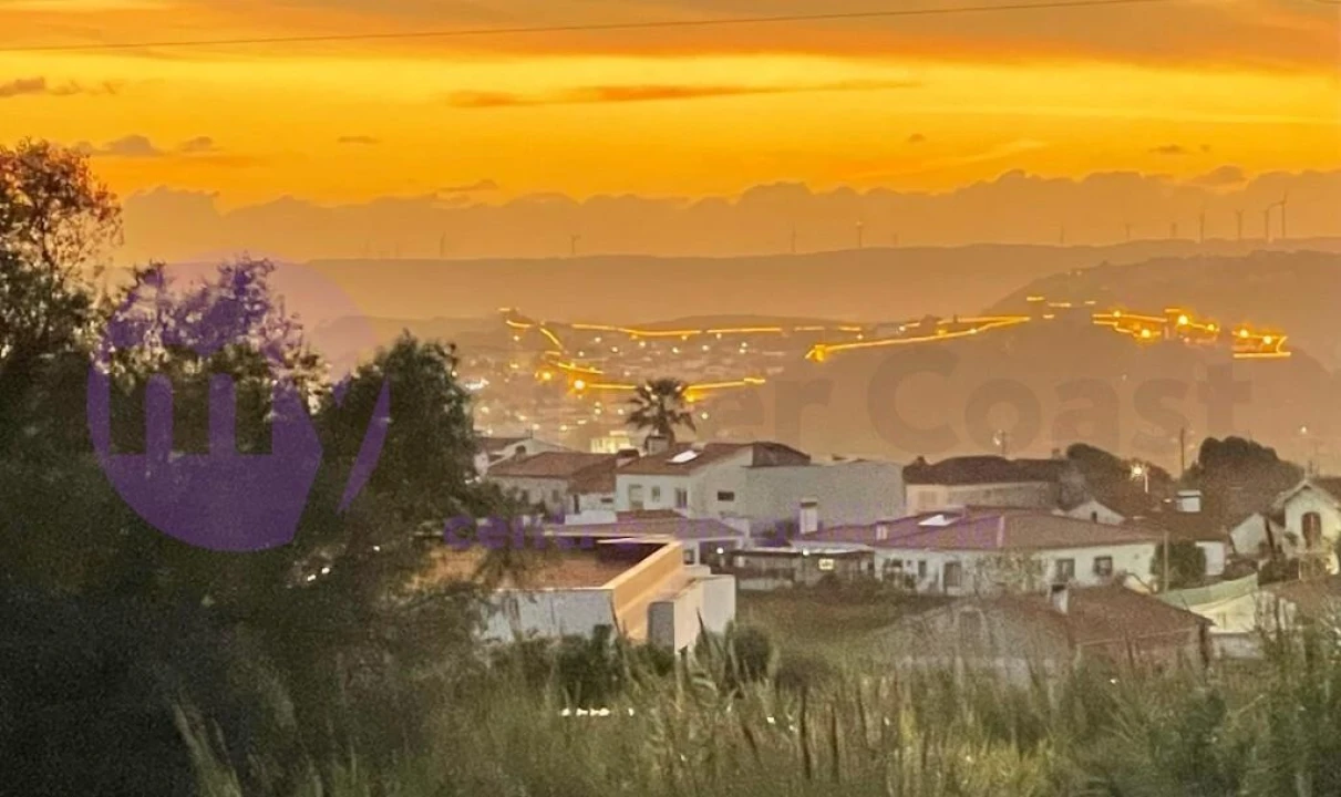 Moradia T4 para Venda em Gaeiras Foto 6