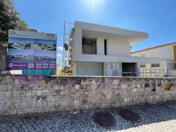 Moradia T4 para Venda em Gaeiras