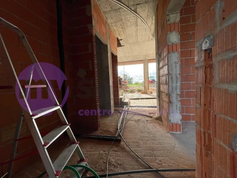 Moradia T4 para Venda em Gaeiras Foto 10