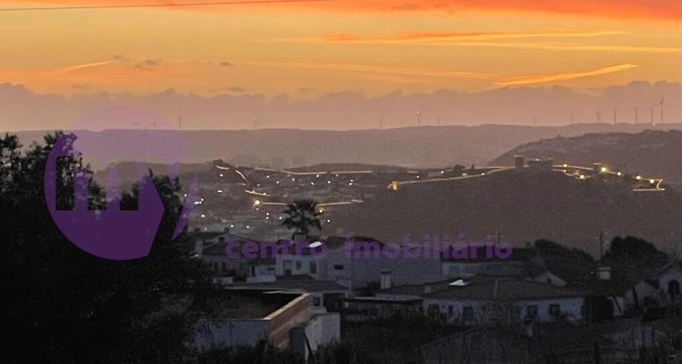 Moradia T4 para Venda em Gaeiras Foto 7