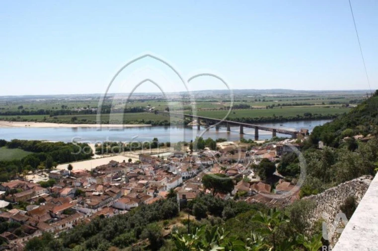 Garagem para Venda em Romeira e Várzea Foto 29