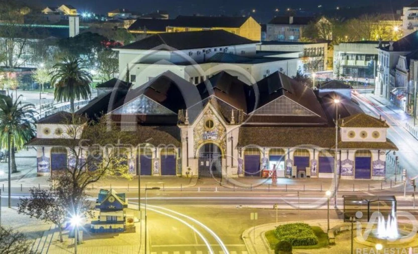 Garagem para Venda em Romeira e Várzea Foto 28