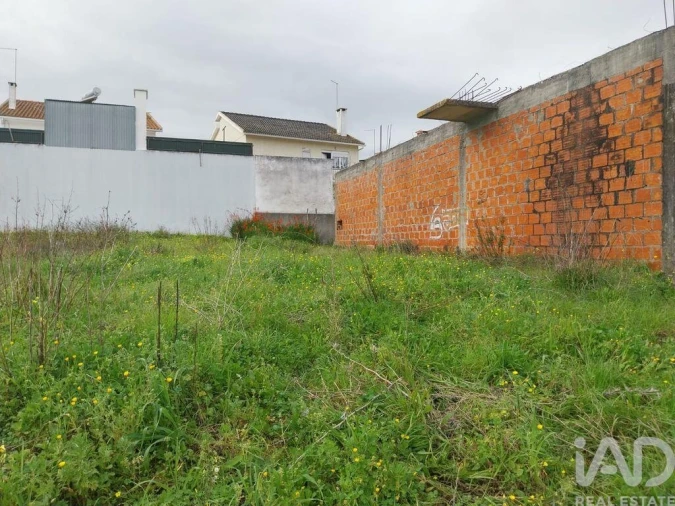 Garagem para Venda em Romeira e Várzea Foto 16