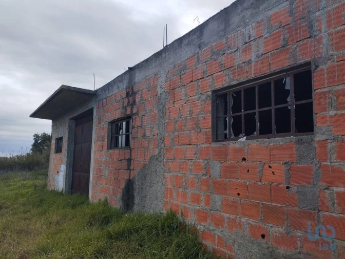 Garagem para Venda em Romeira e Várzea Foto 8
