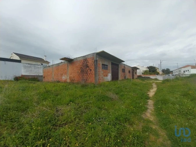 Garagem para Venda em Romeira e Várzea Foto 6