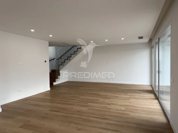 Apartamento T3 para Venda em Leiria, Pousos, Barreira e Cortes Foto 9