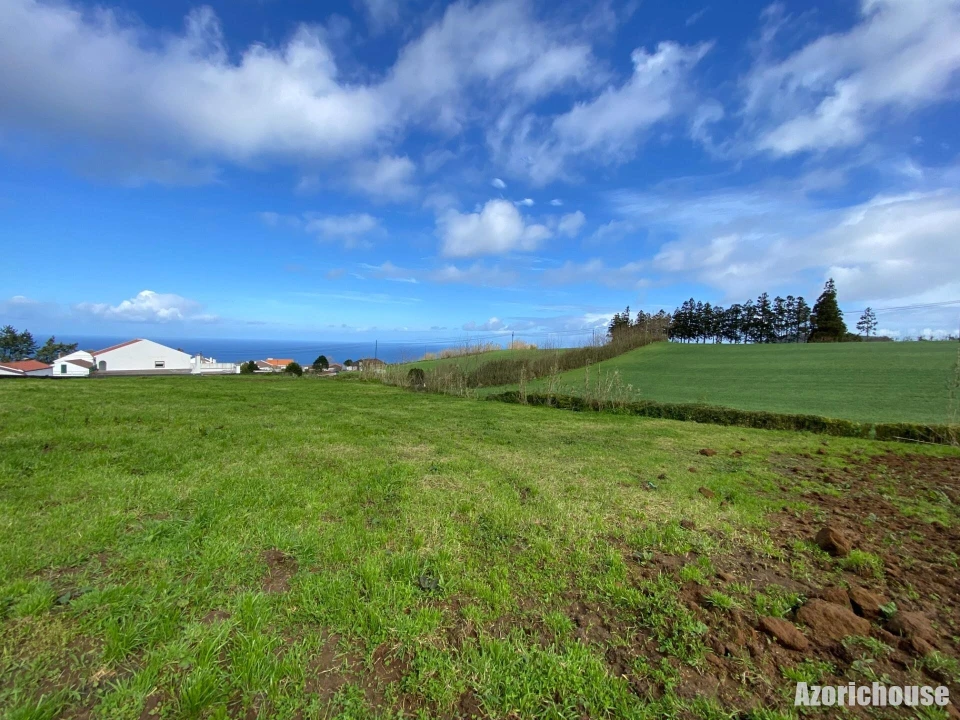 Terreno para Venda em Lomba da Maia Foto 6
