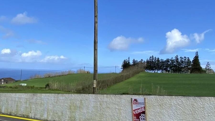 Terreno para Venda em Lomba da Maia