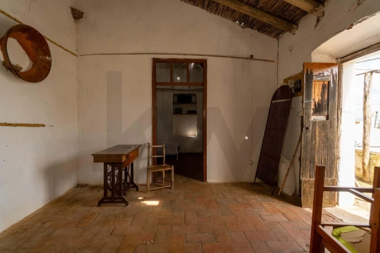 Moradia T3 para Venda em Odeleite Foto 9