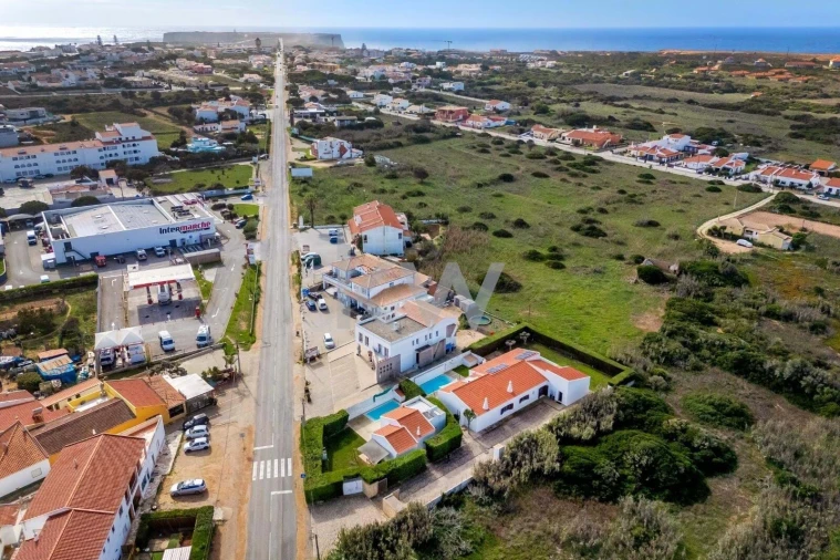 Moradia T6 para Venda em Vila de Sagres Foto 6